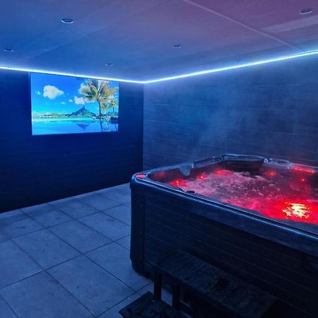 Short Stopzzz & Indoor Hot Tub Mánchester Exterior foto